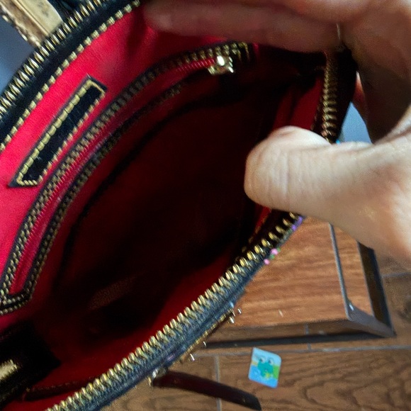 Dooney & Bourke - Picture 5 of 12